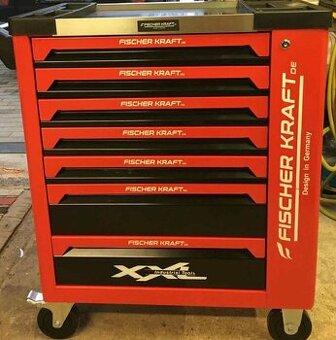 Dielensky vozik s naradim cerveny