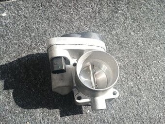 škrtiaca klapka 1,4 16v nova