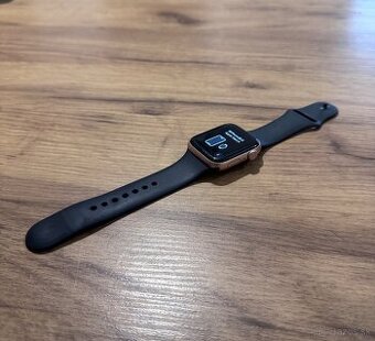 Apple Watch SE 44mm Gold 1. Generácie