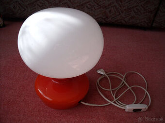 Predám funkčnú, sklenenú nočnú lampu