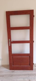 Dvere pravé 80 CM masiv