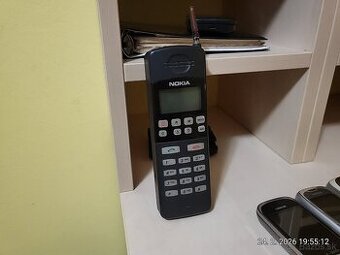 Nokia THF-8C 1996 "tehla"