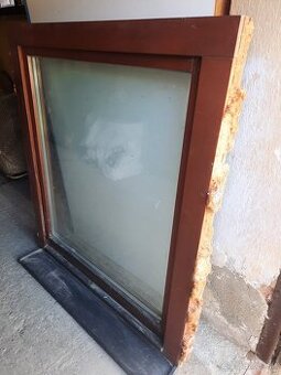 Drevené eurookna a obývacia stena