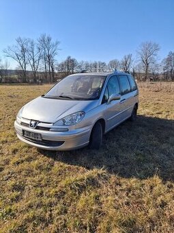 Peugeot 807