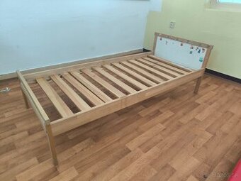 Detska postel s roštom