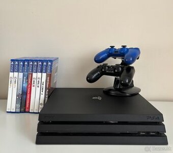 PlayStation 4 Pro + 2x DualShock 4 – TOP STAV