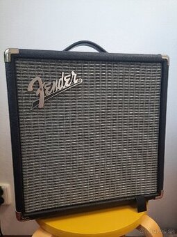 Fender Rumble 15 basové kombo