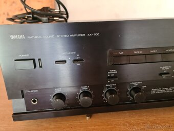 Yamaha AX-700 + reproduktory