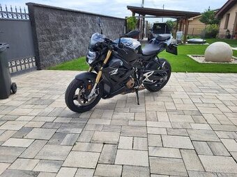 BMW S1000R