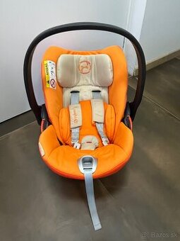 Cybex Cloud Q Platinum + ISOFIX Base Q-fix