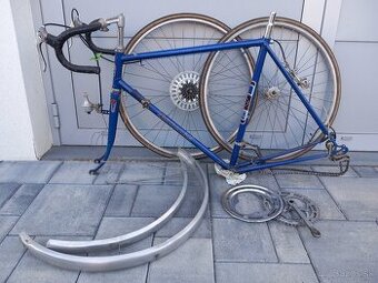 Predám bicykel Favorit-diely