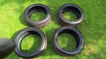 235/45 R18 98Y - 1