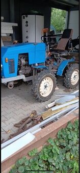 predám traktor