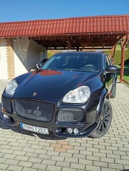 Porsche Cayenne 4,5 biturbo V8