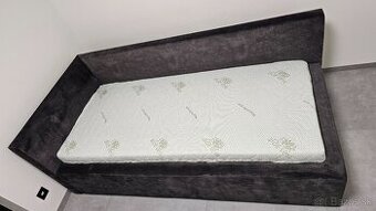 Kvalitná posteľ s úložným priestorom