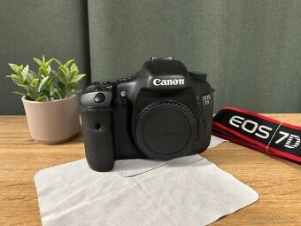Canon 7D (top stav)