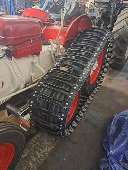 Zetor 25 polopasy