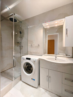 2 IZB ZARIAD. BYT pri NEMOCNICI, ONDAVSKÁ ul. KOŠICE