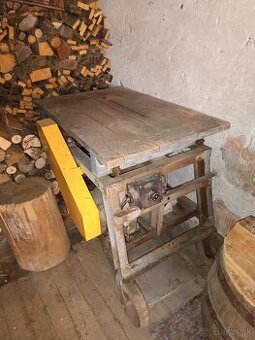 Predám stolový cirkulár.