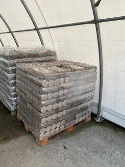 Drevené brikety LES tvrdosť Extra - Dub - Buk / Smrek