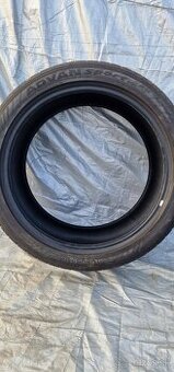 285/40 R22