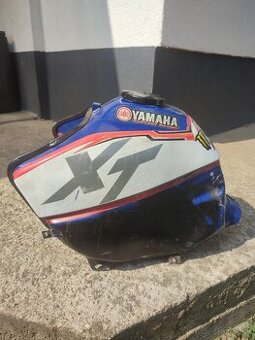 Nádrž Yamaha Xt600