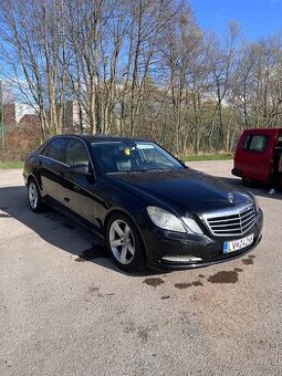 Predám Mercedes w212