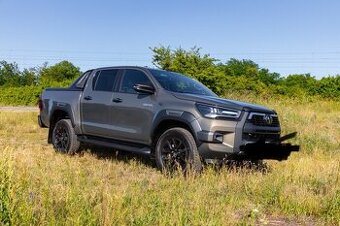 Toyota Hilux Invincible 2.8 150kw 6/2022 odpocet DPH