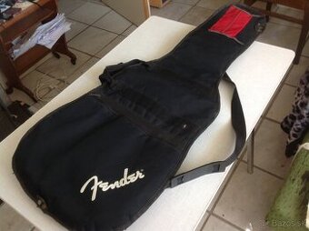 PUZDRO NA GITARU FENDER