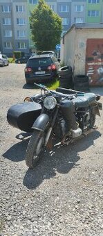 Dneper 650 so sajdkou