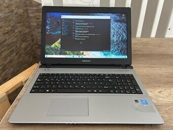 Medion Akoya e6436-15,6"HD/Intel 5405u/8gb ram,Intel HD 610