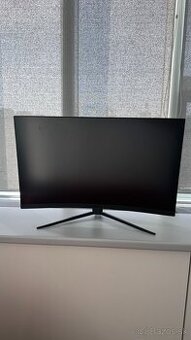 MSI — 32" zakrivený herný monitor
