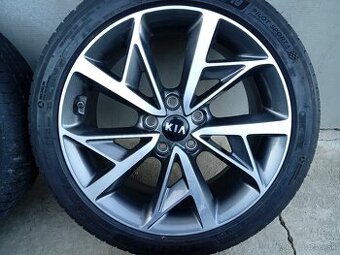 KIA optima,carens 18"225/45 R18 letná sada
