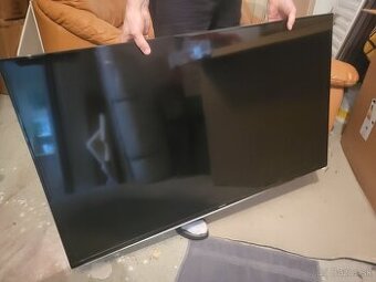 Televízor Samsung Crystal Uhd CU7100