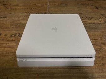 PlayStation 4 slim white