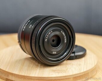 SONY FE 40mm f/2.5 G, top stav, v záruke