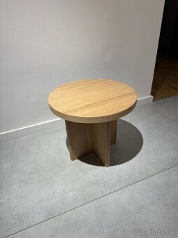 Konferenčný stolík