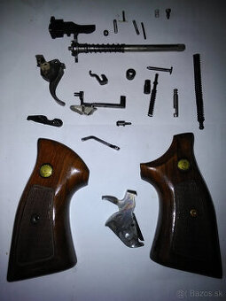 Náhradné diely - revolver Taurus 689