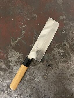 Japonský nôž Nakiri