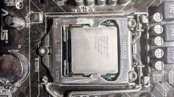 Predám intelcore i3-540 SLBTD COSTA RICA