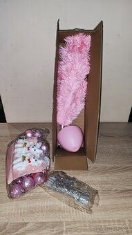 Vianočný stromček ružový