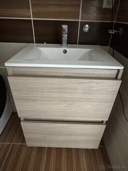 Umyvadlo so skrinkou
