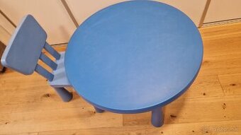 IKEA Mammut okruhly detsky stol so stolickou
