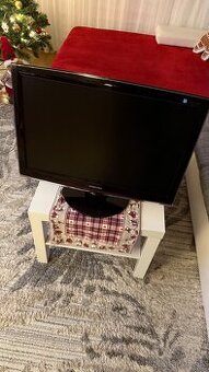 Samsung T260 26" LCD monitor