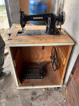 Ručný šijací stroj