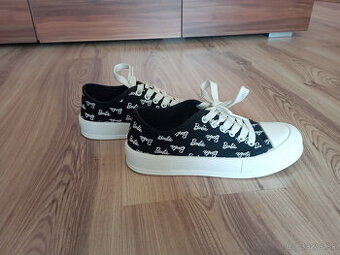 Dievčenské tenisky Barbie