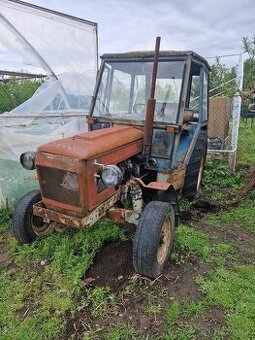 Traktor Zetor 6718