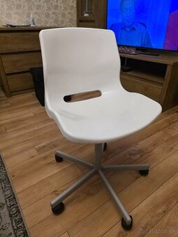 Stolička Ikea