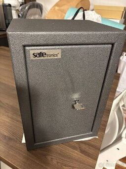 Trezor SAFETRONICS ZSL 4 M GUN K