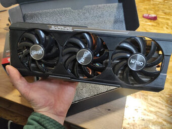AMD Radeon R9 390 – 8 GB GDDR5 SAPPHIRE NITRO